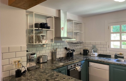 Salardu Ski Chalet | Salardu chalet sleeps 10 with garage