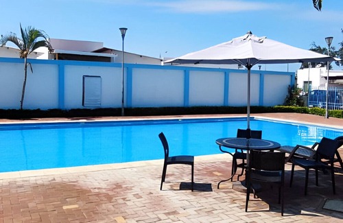 Salinas Villa | Salinas - Villa with patio - Private urbanization with security, near the boardwalk, WiFi.
