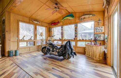 Salmon House | Salmon Vacation Rental with On-Site River Access!