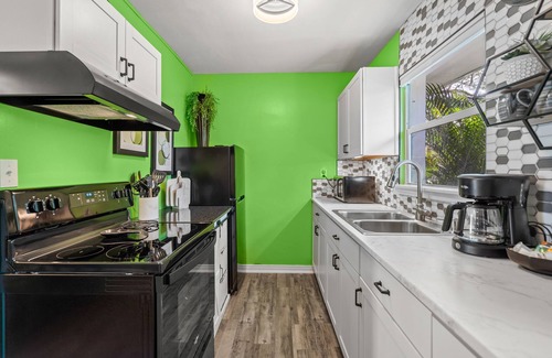 Bradenton Villa | Salty Lime Villa 2-Riverview w/pool on riverwalk, near AMI beaches, pet friendly