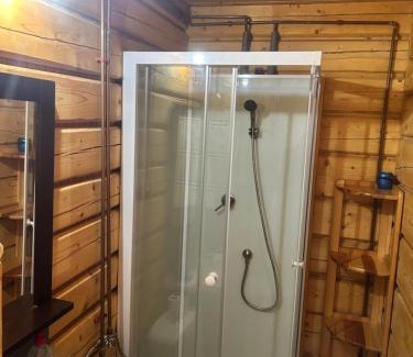 Ochotnica Dolna Ski Chalet | Samotnia w Górach Odludzie Domek