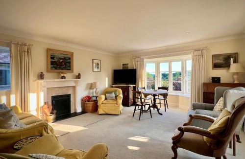 Donhead Saint Andrew House | Samstone