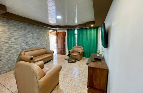 Anselmo Llorente House | San José, Tibás, Casa Misty