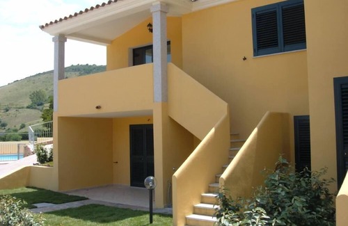 Franculacciu Apartment | San Teodoro: New groundflor independent flat built in Sardinian style - 08020 San Teodoro