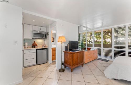 Diamond Head - Kapahulu - St. Louis Apartment | Sanctuary by the Sea/Studio Apt.