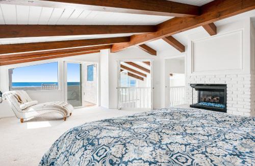 Hollywood Beach House | Sandcastle by the Sea