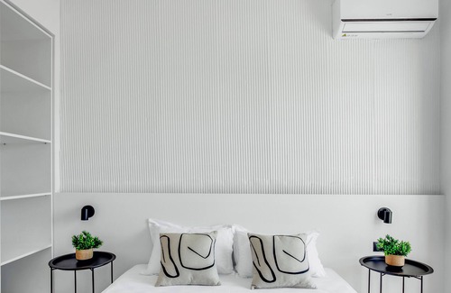 Thessaloniki Apartment | Sanders Arch - Delightful 1-Bdr. Apt. w/ Sofa-Bed