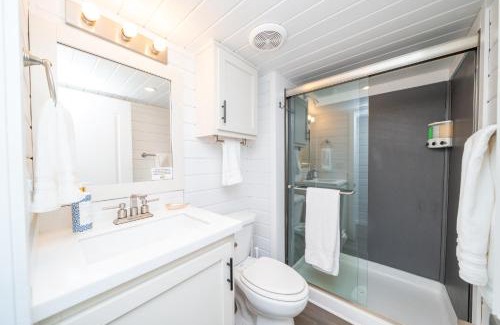 Parker Strip House | Sandy Cheeks, Deluxe Rive Views, Roadrunner Resort