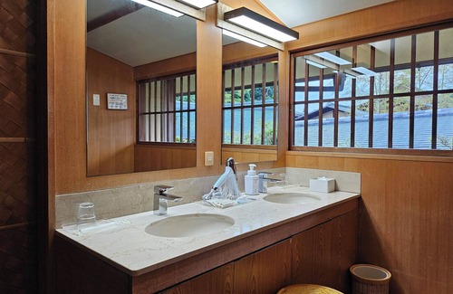 Izu Nagaoka Onsen House | Sanyo-so
