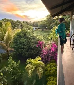 Moragaswewa Bed & Breakfast | Sapphire Garden Hotel