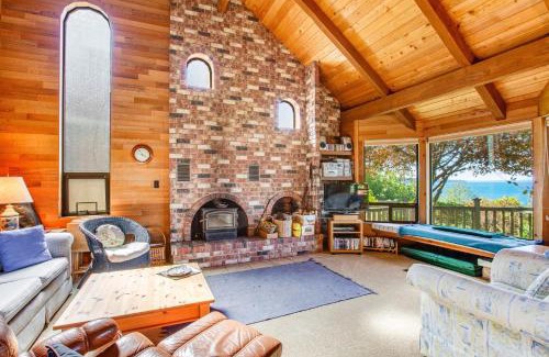 Langley House | Saratoga Lodge