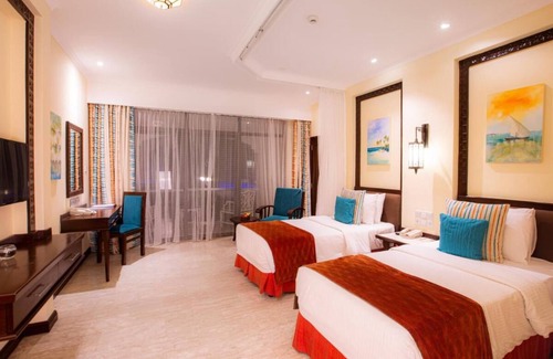 Nyali Bed & Breakfast | Sarova Whitesands Beach Resort & Spa 3
