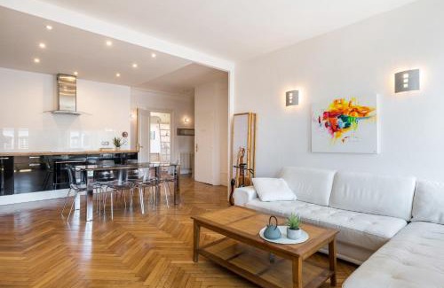 Voltaire - Saint Amour Apartment | Saxe And The City , Downtown Lyon