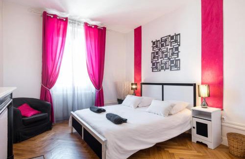 Voltaire - Saint Amour Apartment | Saxe And The City , Downtown Lyon