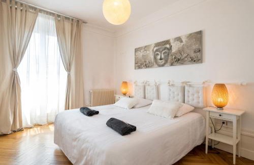 Voltaire - Saint Amour Apartment | Saxe And The City , Downtown Lyon