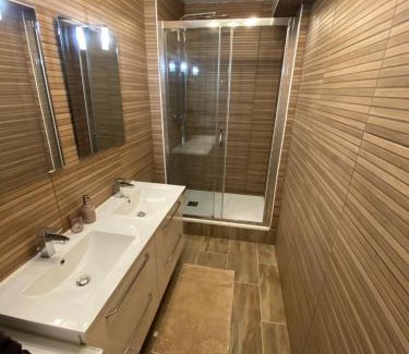 Papus Apartment | Scandinavian Experience 5 chambres *