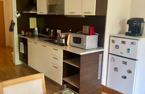 Aheloy Apartment | Scenic, 2 Bedroom Apt with Views