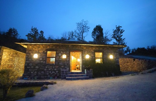 Dehradun House | Scenic & Beautiful Cottages for self awareness, nature and healing. (Room 2)