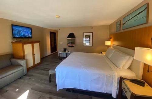 Mount Charleston Hotel | Scenic Escape w/Entertainment, Pet Access, Free Parking & Seasonal Fun