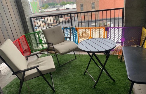 Mott Haven Apartment | Scenic gem in the Bronx