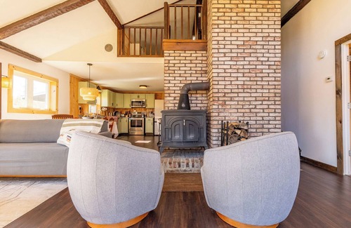 Goshen Cabin | Scenic Green Mountain Cabin Retreat near Hiking, Skiing, and Recreation Trails