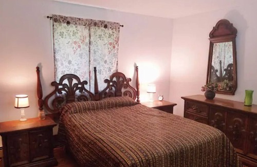 Bloomingburg House | Scenic Hiking Paradise! Deck and Fire Pit!!