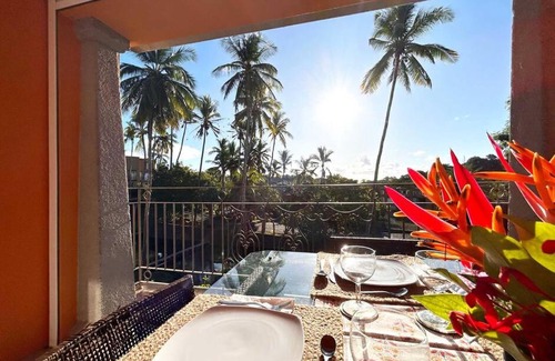 Port Chambly Villa | Scenic Riverfront 2 Bedroom Villa in Port Chambly