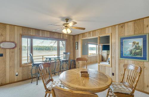 Fulton House | Scenic Views and Yard Mississippi River Retreat!
