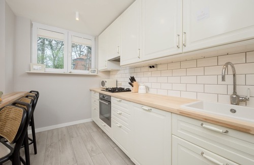 Muranow Apartment | Schillera 8 Warsaw | Elegant Family Apartment with Desk