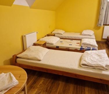 Myslakowice House | Schronisko Sokoliki