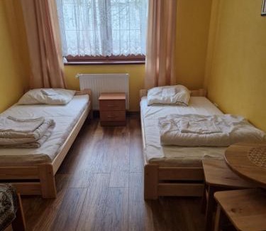 Myslakowice House | Schronisko Sokoliki