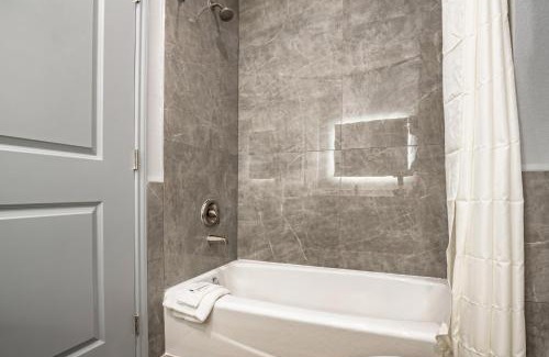 Katy Hotel | Scottish inn Katy