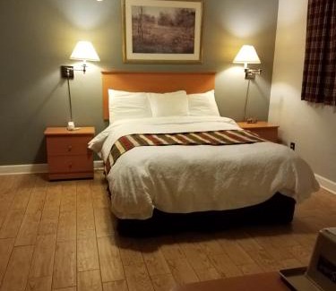 Okeechobee Hotel | Scottish Inn - Okeechobee