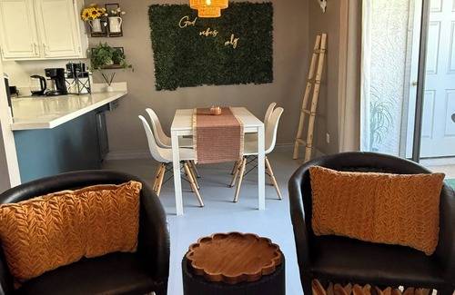 South Scottsdale House | Scottsdale old town condo with pool hot tub