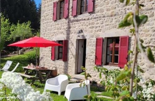 Saint-Andre-de-Chalencon House | Se reconnecter à la nature au gîte 3 étoiles de Montager à Saint André de Chalencon