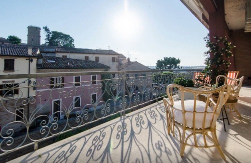 Mondolfo Apartment | Sea and Earth .