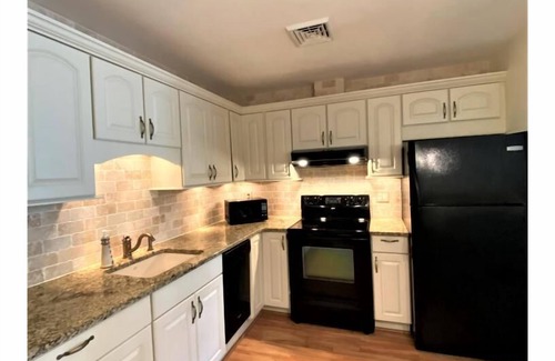 Village Green Condo | Sea Isle City - Situated midway between Historic Cape May and the "Always Turned On" Atlantic City