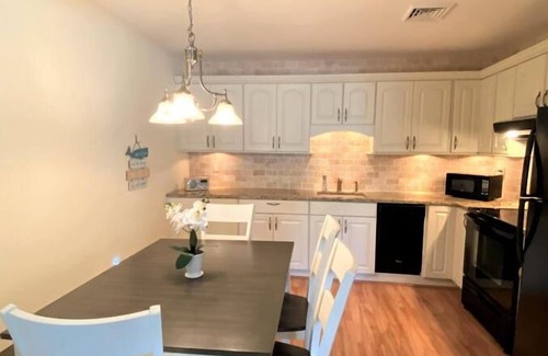 Village Green Condo | Sea Isle City - Situated midway between Historic Cape May and the "Always Turned On" Atlantic City