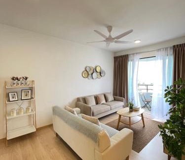 Tanjung Kling Apartment | Sea La Vie at Mutiara Beach Resort - Seaview & Netflix free wifi