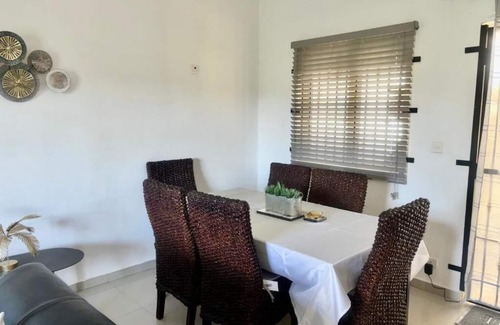 Calodyne House | Sea La Vie Villa Amaillys Grand Gauben5 minutes walk to the beach & amenities