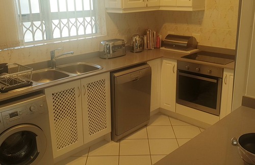 Fresnaye Apartment | Sea Point St.Johns Rd