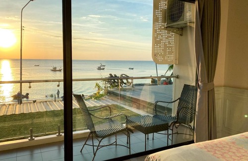 Saen Suk House | Sea Sand Trees