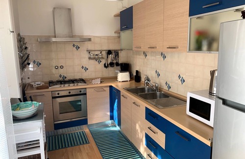 Positano City Centre House | Sea Suite Positano ; luxury beach escape. Relaxation and charm 50 steps from the sea.