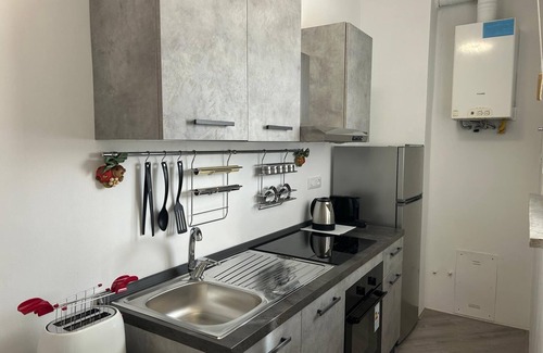 Luni Mare Apartment | Sea&Sun House is a cozy and beautiful apartment within walking distance from the sea