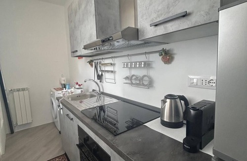 Luni Mare Apartment | Sea&Sun House is a cozy and beautiful apartment within walking distance from the sea