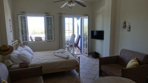 Agia Pelagia Apartment | Sea Urchin Apartments 1st floor