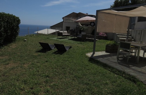 Pietranera Apartment | sea view villa floor