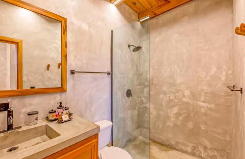 Placencia Villa | Seabird Villa 11