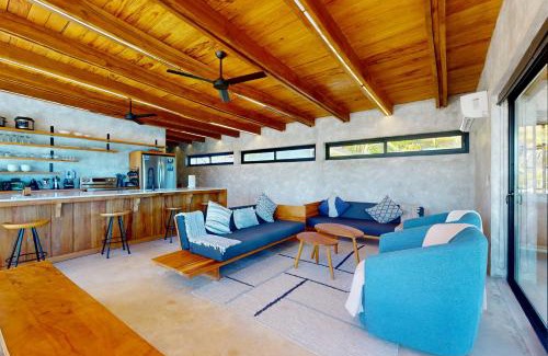 Placencia Villa | Seabird - Villa 13
