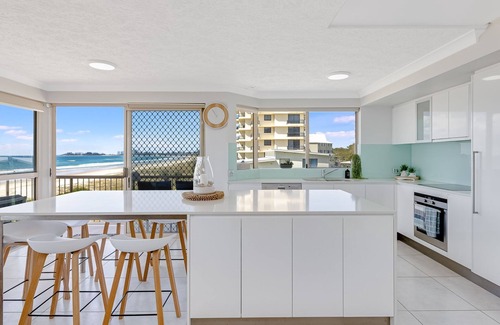 Tugun Apartment | Seacrest 9 - Absolute Beachfront Tugun - Linen Provided!